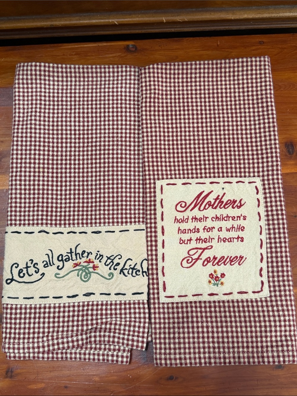 Vtg Country Gingham Mother’s Day / Kitchen Hand Towels Set of 2